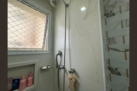 Apartamento para alugar com 85m², 2 quartos e 2 vagasBanheiro