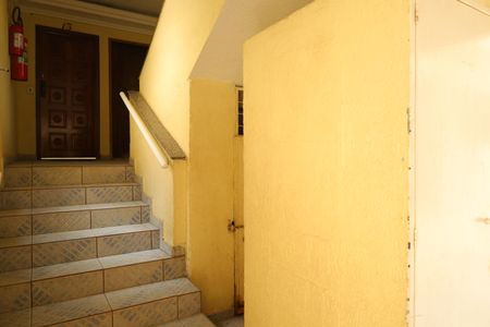 Apartamento para alugar com 50m², 2 quartos e 1 vagaÁrea comum - Saguão do prédio