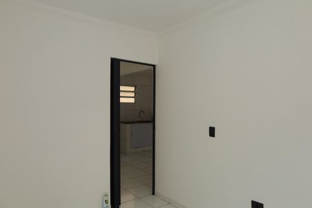Quarto 1 de apartamento para alugar com 2 quartos, 50m² em Conjunto Residencial José Bonifácio, São Paulo