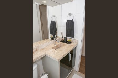 Apartamento à venda com 67m², 2 quartos e 1 vaga Apartamento à venda com 67m², 2 quartos e 1 vagaBanheiro da Suíte