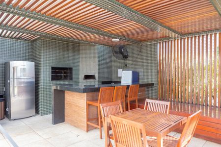 Apartamento à venda com 67m², 2 quartos e 1 vaga Apartamento à venda com 67m², 2 quartos e 1 vagaÁrea comum - Churrasqueira