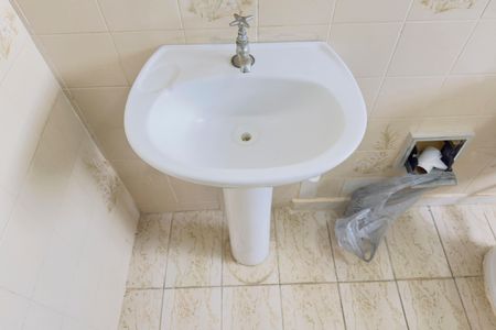 Casa para alugar com 150m², 2 quartos e 2 vagasBanheiro da Suíte