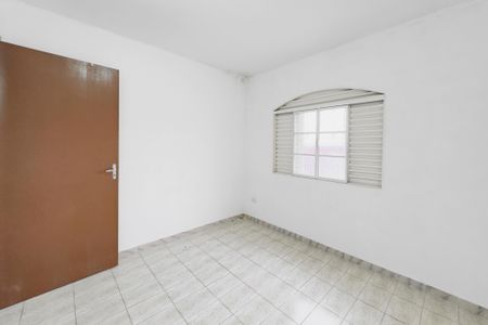 Casa para alugar com 150m², 2 quartos e 2 vagasQuarto