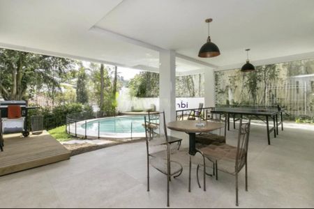 Casa à venda com 550m², 4 quartos e 6 vagas