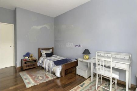 Casa à venda com 4 quartos, 550m² em Jardim Guedala, São Paulo