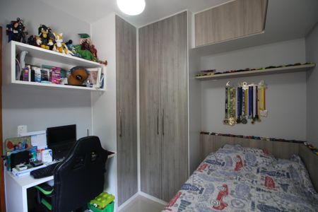 Casa de condomínio à venda com 160m², 3 quartos e 2 vagasQuarto 2