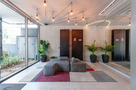 Studio à venda com 18m², 1 quarto e 1 vaga Studio à venda com 18m², 1 quarto e 1 vagaHall social