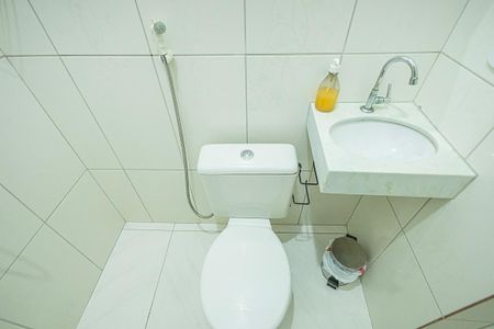 Casa para alugar com 80m², 3 quartos e 6 vagassuite