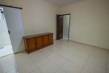quarto 1 / suite de casa para alugar com 3 quartos, 80m² em Jardim Guanabara, Belo Horizonte