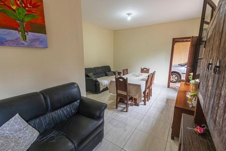 sala de casa para alugar com 3 quartos, 80m² em Jardim Guanabara, Belo Horizonte