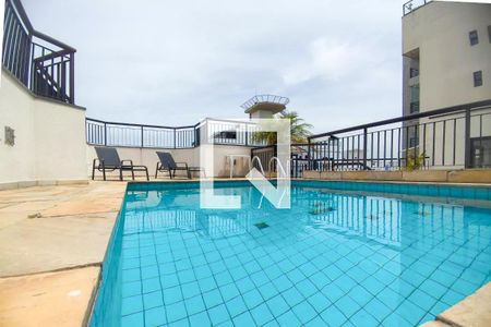 Apartamento à venda com 74m², 2 quartos e 1 vagaPiscina