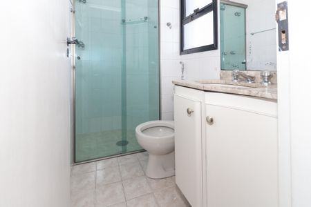 Apartamento à venda com 74m², 2 quartos e 1 vagaBanheiro da Suíte