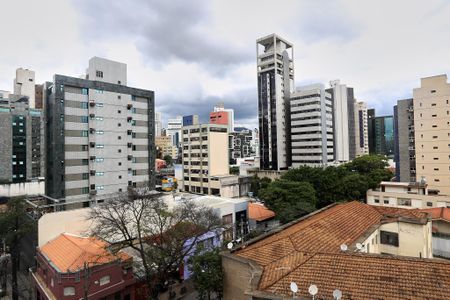 Vista da Sala de apartamento para alugar com 2 quartos, 60m² em Lourdes, Belo Horizonte