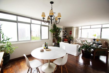 Apartamento à venda com 170m², 3 quartos e 1 vaga Apartamento à venda com 170m², 3 quartos e 1 vagaSala de jantar