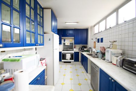 Apartamento à venda com 170m², 3 quartos e 1 vaga Apartamento à venda com 170m², 3 quartos e 1 vagacozinha