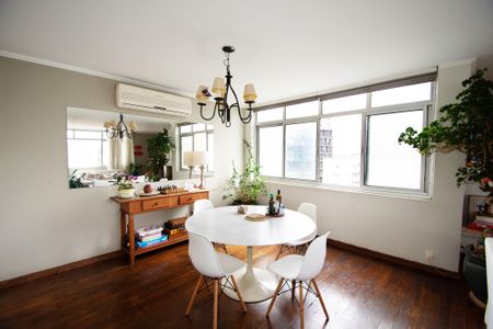 Apartamento à venda com 170m², 3 quartos e 1 vaga Apartamento à venda com 170m², 3 quartos e 1 vagaSala de jantar