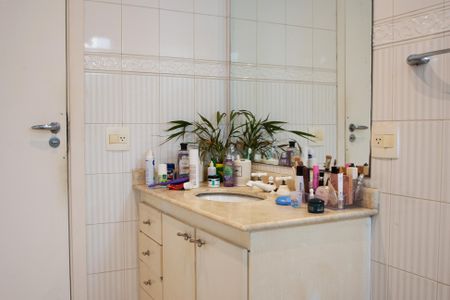 Apartamento à venda com 170m², 3 quartos e 1 vaga Apartamento à venda com 170m², 3 quartos e 1 vagabanheiro corredor