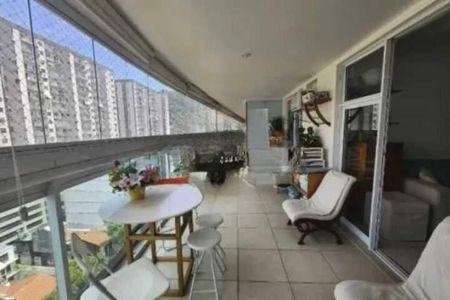 Apartamento à venda com 104m², 3 quartos e 1 vaga