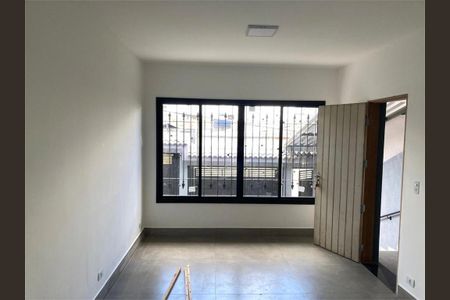 Casa à venda com 3 quartos, 140m² em Cupecê, São Paulo