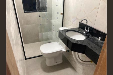 Casa à venda com 3 quartos, 140m² em Cupecê, São Paulo