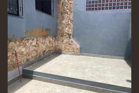 Casa à venda com 140m², 3 quartos e 2 vagas