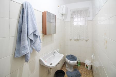 Casa à venda com 107m², 3 quartos e 2 vagasCasa 1 - Banheiro