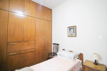 Casa à venda com 107m², 3 quartos e 2 vagasCasa 2 - Quarto 1