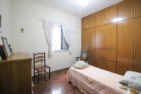 Casa à venda com 107m², 3 quartos e 2 vagasCasa 2 - Quarto 1