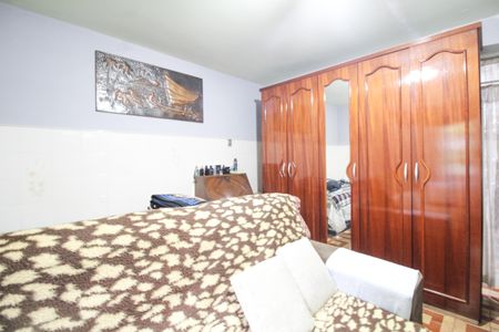 Casa à venda com 107m², 3 quartos e 2 vagasCasa 1 - Sala/Quarto/Cozinha