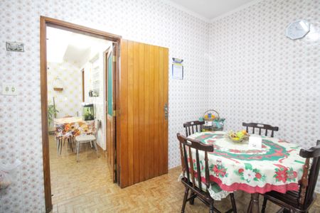 Casa à venda com 107m², 3 quartos e 2 vagasCasa 2 - Cozinha
