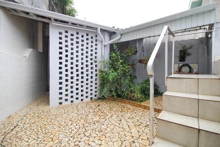 Casa à venda com 107m², 3 quartos e 2 vagasQuintal 