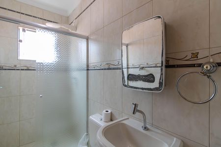 Casa para alugar com 290m², 3 quartos e 2 vagasBanheiro 