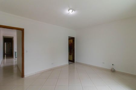 Casa para alugar com 290m², 3 quartos e 2 vagasSuíte