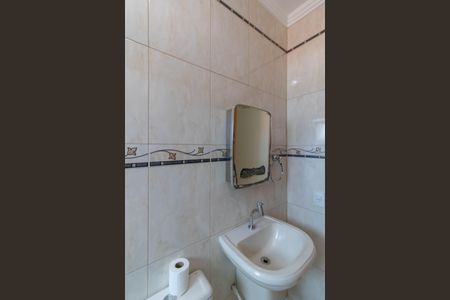 Casa para alugar com 290m², 3 quartos e 2 vagasBanheiro 