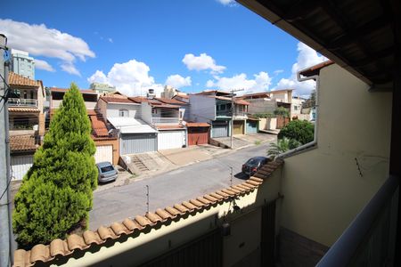 Casa à venda com 245m², 4 quartos e 3 vagasVista Varanda 