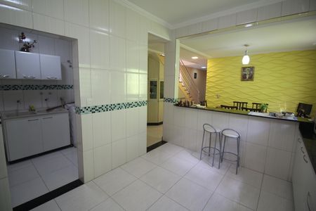 Casa à venda com 245m², 4 quartos e 3 vagasCozinha