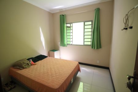 Casa à venda com 245m², 4 quartos e 3 vagasQuarto 1