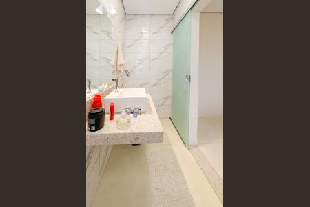 Apartamento à venda com 155m², 3 quartos e sem vagaBanheiro suíte