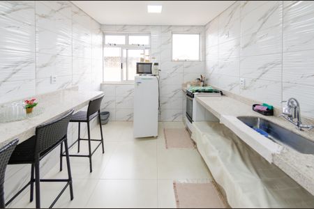 Apartamento à venda com 155m², 3 quartos e sem vagaCozinha