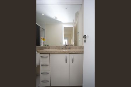 Apartamento para alugar com 65m², 2 quartos e 1 vagaBanheiro da Suíte