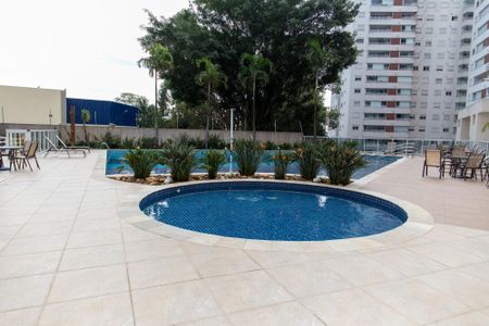 Apartamento para alugar com 65m², 2 quartos e 1 vagaPiscina