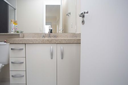 Apartamento para alugar com 65m², 2 quartos e 1 vagaBanheiro da Suíte