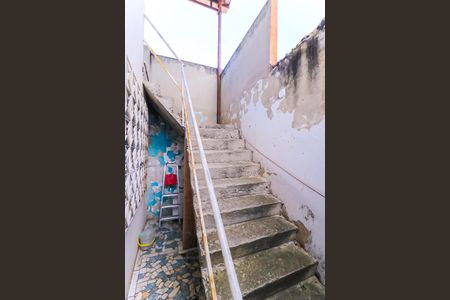 Casa à venda com 268m², 4 quartos e 2 vagasEscada