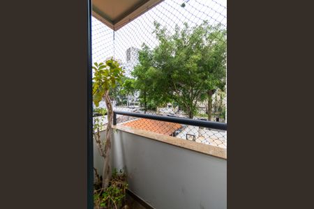 Apartamento à venda com 145m², 4 quartos e 2 vagasSuíte 1 Sacada