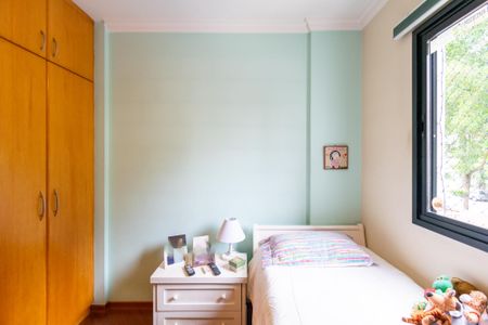 Apartamento à venda com 145m², 4 quartos e 2 vagasQuarto 3