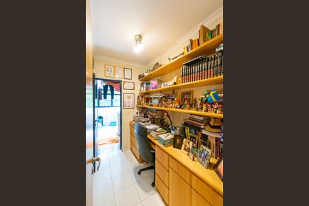 Apartamento à venda com 145m², 4 quartos e 2 vagasEscritório 