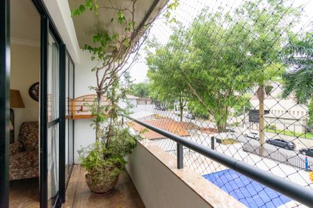 Apartamento à venda com 145m², 4 quartos e 2 vagasVaranda