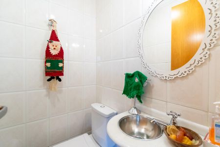 Apartamento à venda com 145m², 4 quartos e 2 vagasLavabo 