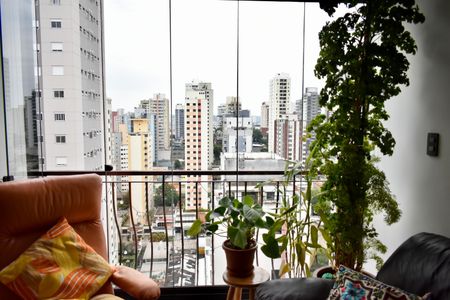 Apartamento à venda com 118m², 2 quartos e 3 vagas Apartamento à venda com 118m², 2 quartos e 3 vagasSala