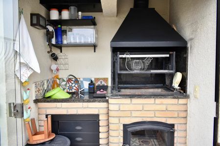 Apartamento à venda com 118m², 2 quartos e 3 vagas Apartamento à venda com 118m², 2 quartos e 3 vagasArea Gourmet - Cobertura